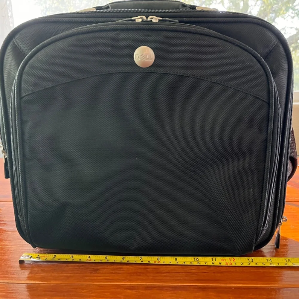 EUC DELL Laptop bag with shoulder strap